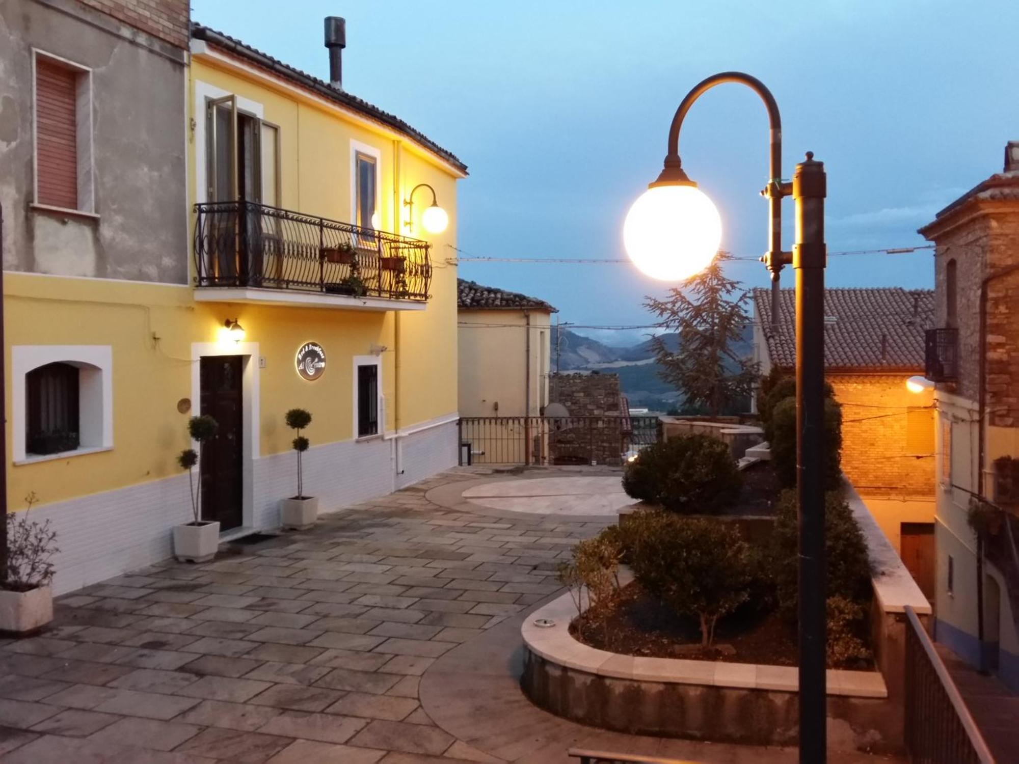 B&B Al Centro Corleto Perticara Exterior foto