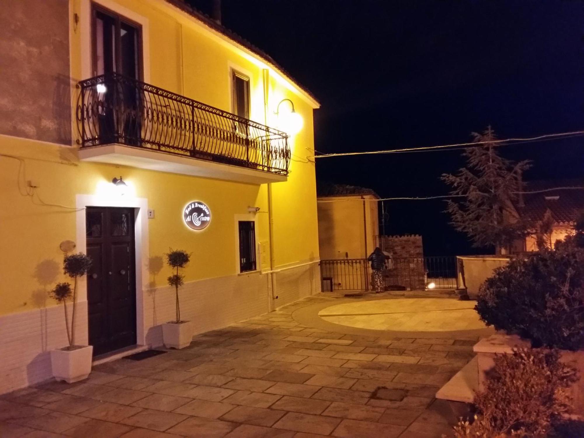 B&B Al Centro Corleto Perticara Exterior foto